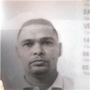 Puedo dar clases bien sea privadas o públicas. Me encantaría una oportunidad