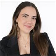 Soy una persona sencilla que le gusta ayudar a los niños. Estudié educación infantil y ahora me encuentro cursando psicología.