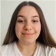 Titulada en Ciclo Superior de Educación Infantil, estudiando ahora en la universidad. Experiencia en repaso de todas las edades.