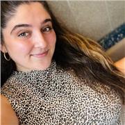 Profesora de ingles apto para nivel medio, para niños entre 7 a 14 años.