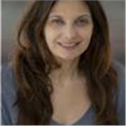 Offro lezioni private sia a bambini che adulti in inglese; teatro in inglese e italiano per stranieri