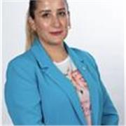 Türkisch Lehrerin Entdecken Sie die Schönheit der türkischen Sprache mit Esra