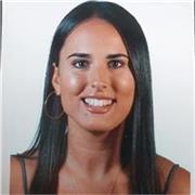 Profesora de refuerzo escolar para alumnos de Educación Primaria.