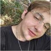 Soy un estudiante de socio sanitario actualmente y soy una persona con TDAH lo cual me mantiene bastante activo.