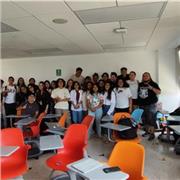 Profesor y examinador certificado de Cambridge English
