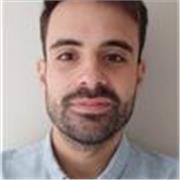 Mi formación y experiencia como psicólogo me permiten entender y comprender los procesos de aprendizaje y dificultades que presenta cada persona, por lo que considero que puede ser una oportunidad enriquecedora tanto para mí como para mis alumnos.