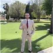 Me defino como un profesor flexible, capaz de adaptarse a distintos tipos de alumnos, independientemente de la edad o nivel académico. Manejo en general todas las ramas de la biología aunque conozco con mucho más detalle algunas especialidades relacionad