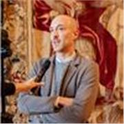 Esperto di Graphic Design: Impara da un Maestro Creativo con più di 20 anni di esperienza nel settore dell’advertising, e lusso