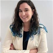 Profesora titulada de Lengua y Literatura con amplia experiencia: clases personalizadas para todos los niveles.