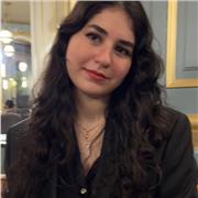 Besoin de soutien en math, anglais ou peinture ?  Je me présente,  étudiante bilingue en ingénierie et passionnée d'art. Professeur sur paris, à domicile ou en ligne.