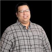 I am a calm, experienced chef with over 12 years in kitchens, offering online cooking lessons for beginners or seasoned chefs 