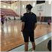 Professeur particulier qui donne des cours en sport, fitness, nutrition