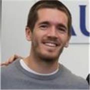 Soy un profesor de fútbol (especialmente trabajo con niños) con una enseñanza dinámica y divertida. 