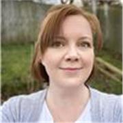 Therapeutic Art Coach teaching mixed media art for mindfulness. For beginners / novices