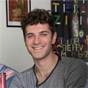 Laureato in agraria impartisce lezioni di biologia a ragazzi/e di tutte le età classi