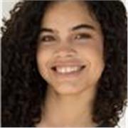 Psicologa con experiencia en el trabajo con niños y adolescentes. 