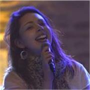 Vocal Coach, Cantante e Pianista con esperienza internazionale, insegno canto moderno con predilezione per i generi pop/soul/r&b