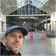 Artiste et Ingénieur pédagogique à l’ESCP. Expositions personelles au Palais de Tokyo, au Centre Pompidou, 13 ans d’EAC.