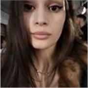 Ciao! Offro lezioni private a bambini, ragazzini  e studenti liceali. Sono formata in equal misura su ciascuna materia base.