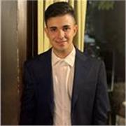 Ciao, mi chiamo Lorenzo e ho 23 anni. Offro ripetizioni di matematica e fisica.