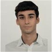 Como estudiante de ingeniería me defino como una persona a la que le gustan los retos. Doy clases para todos los niveles hasta uni