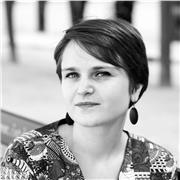 Chanteuse expérimentée et diplômée donne cours de chant particuliers pour débutants et confirmés