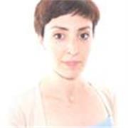 Profesora de Secundaria, Idiomas y FP titulada, especialidad Ciencias Sociales, Geografía, Historia.

