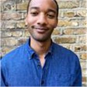 Native English tutor with a degree in English Literature.