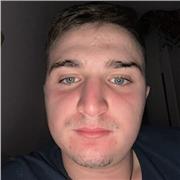 Diplomato e laureando università di lettere