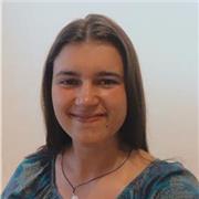 Estudio química y bioquímica actualmente y doy clases de apoyo escolar de asignaturas de la rama científica biosanitaria