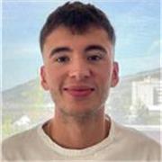 Profesor titulado con más de 4 años de experiencia