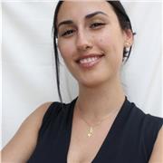 Profesora de arte ofrece dar clases interactivas y divertidas