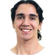 Profesor que imparte clases de idiomas, japonés e inglés, y español para extranjeros