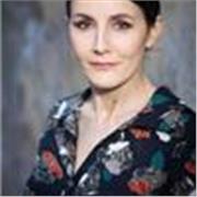 Cerchi un insegnante serio e preparato, in cui l'apprendimento diventa una piacevole sensazione di gioco? Eccomi qui.