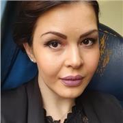 Maestra offre ripetizioni di Arte Italiano Storia Geografia e inglese e altre materie umanistiche