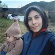 Me defino como una persona con mucha empatía, sensible y motivada en general! Me gusta mucho enseñar y aprender.