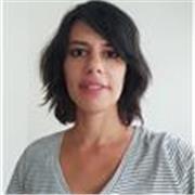 Profesora de comunicación, expertas en redes sociales, comunicación 360 grados, diseño y desarrollo de planes de comunicación.