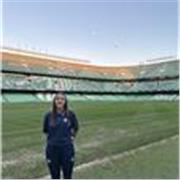 Profesora titulada en Ciencias de la Actividad Física y Deporte, con conocimientos en todas las áreas de entrenamiento y salud