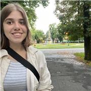 Ikasgai ezberdinen errefortzurako irakaslea / Profesora de refuerzo para diferentes asignaturas