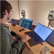 Scrivi e produci la tua prima canzone da zero | Songwriting per principianti