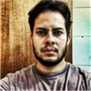 Professor de Educação Física com experiência em programas voltados para manutenção e desenvolvimento corporal e fisiológico