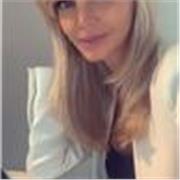 Counselor psicólogica especializada en procesos de desarrollo personal. 