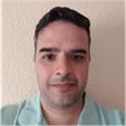 Como un profesional del derecho con experiencia real en litigios y mediación. Voy a dar clase a todo tipo de estudiantes.
