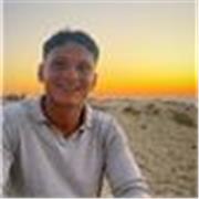 Ripetizioni con pazienza infinita e spiegazioni umane! 📚😂
Se la scuola ti sembra scritta in aramaico antico, ci penso io! 