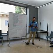 Deutsch Tutor, der Kinder aller Alters unterrichten kann