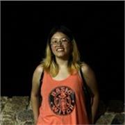 Maestra de biología con entusiasmo para enseñar a niños o adultos