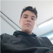 Professor de música profissional experiente em aulas particulares e presenciais para adultos e crianças