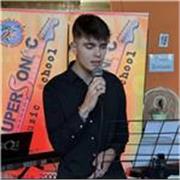 Lezioni di pianoforte basi per iniziare con crescita notevole nel tempo