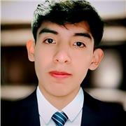 Profesor de programación, apasionado por guiar a estudiantes que comienzan su aventura en este maravilloso mundo.