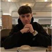 Soy estudiante para Maestro de Educación infantil y me considero una persona empática, motivadora y muy paciente.